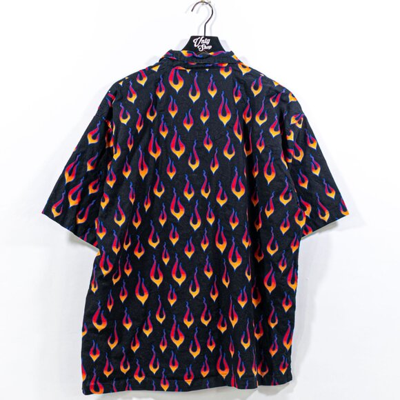 No Boundaries Flames AOP Short Sleeve Button Camp Shirt XL Y2K Skater Streetwear - Picture 2 of 5